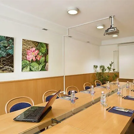 Jagello Business מלון בודפשט