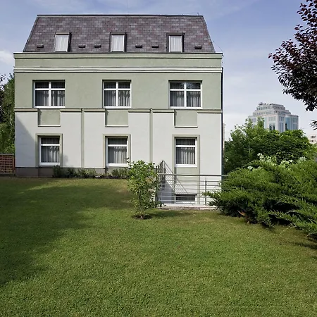 자겔로 비즈니스 3*